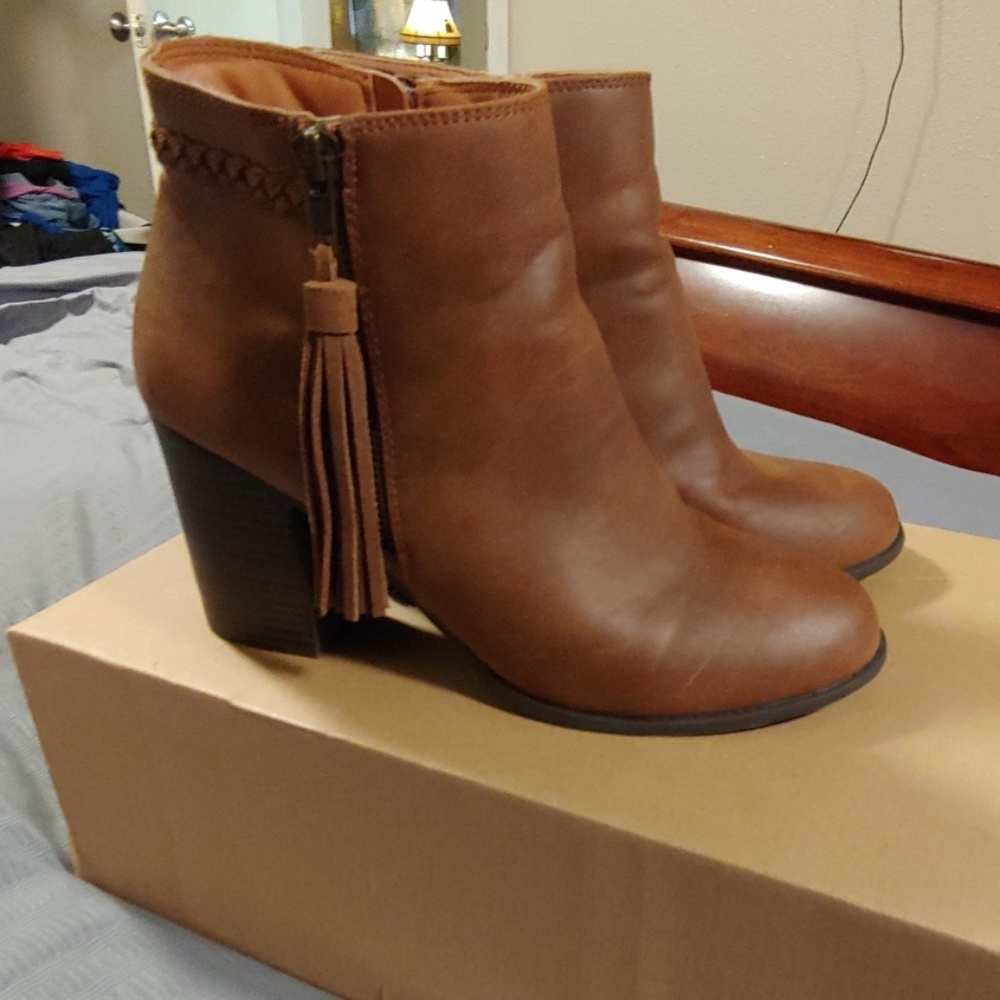 Unionbay Rebel Booties 9.5